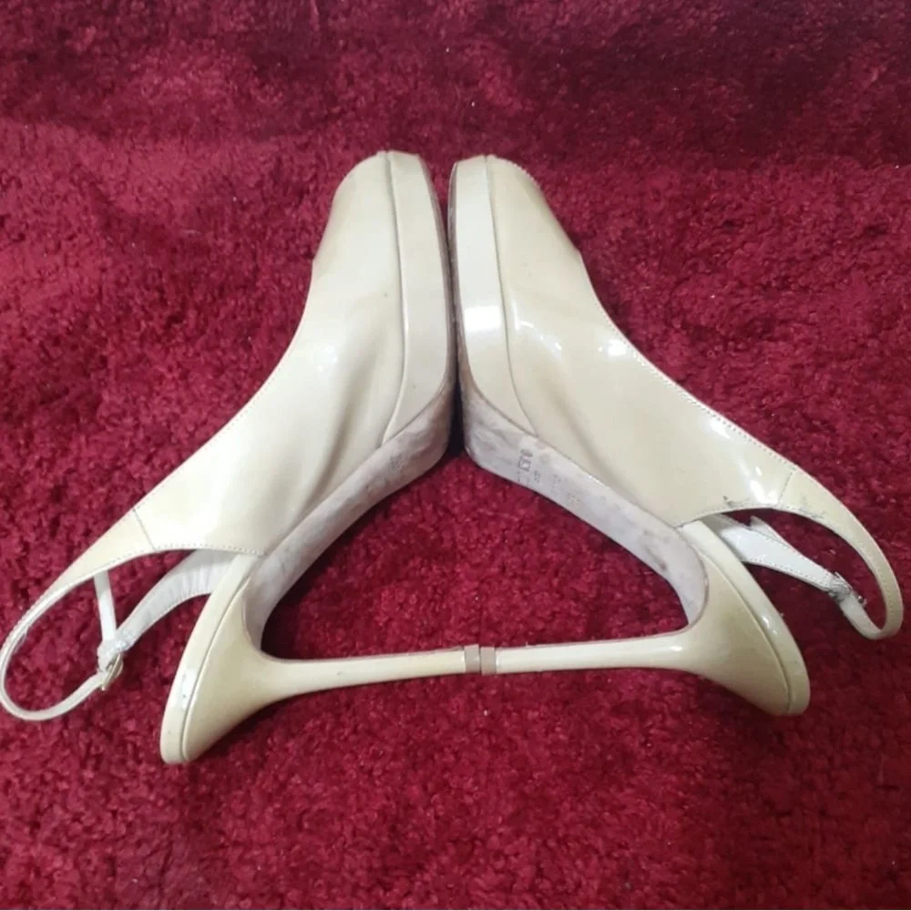 Jimmy Choo Ayan Patent Leather Nude Sling Back Open Toe Pumps size : 8 - Picture 4 of 5